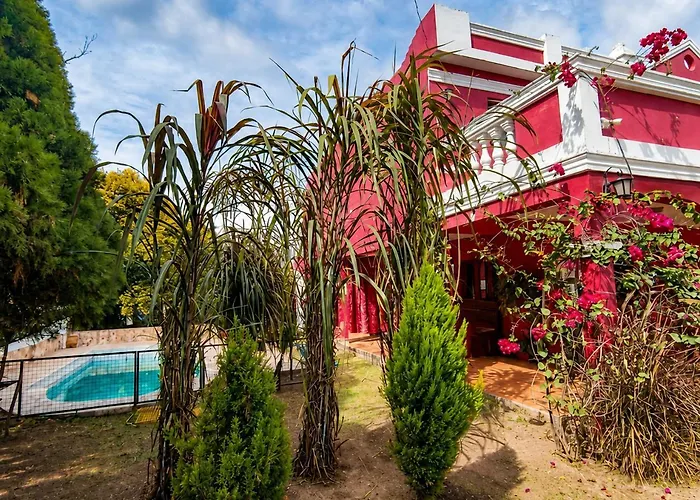 El Crestón Hotel